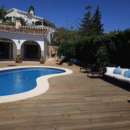 Summer Offers! Fabulous Luxury Villa Near The Beach Sleeps 8 贝纳尔马德纳 外观 照片