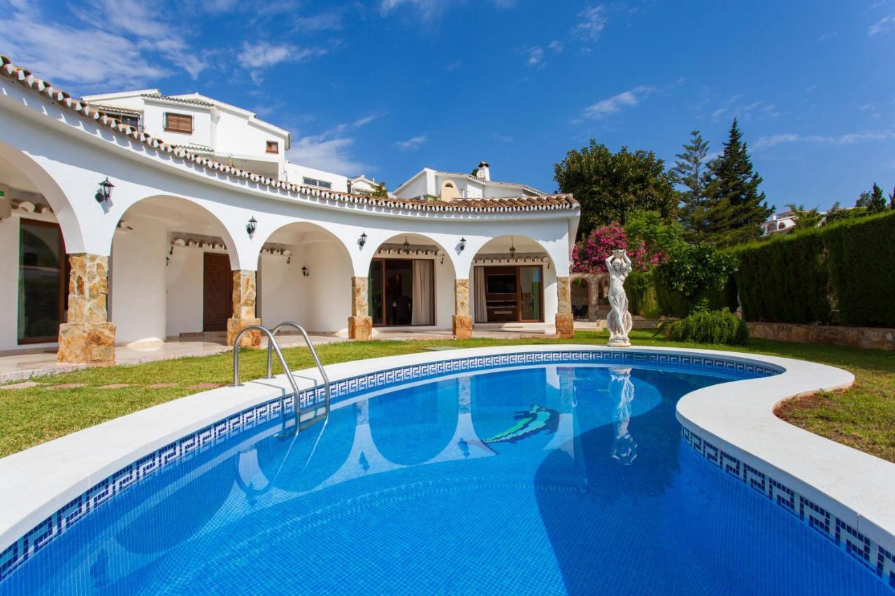 Summer Offers! Fabulous Luxury Villa Near The Beach Sleeps 8 贝纳尔马德纳 外观 照片